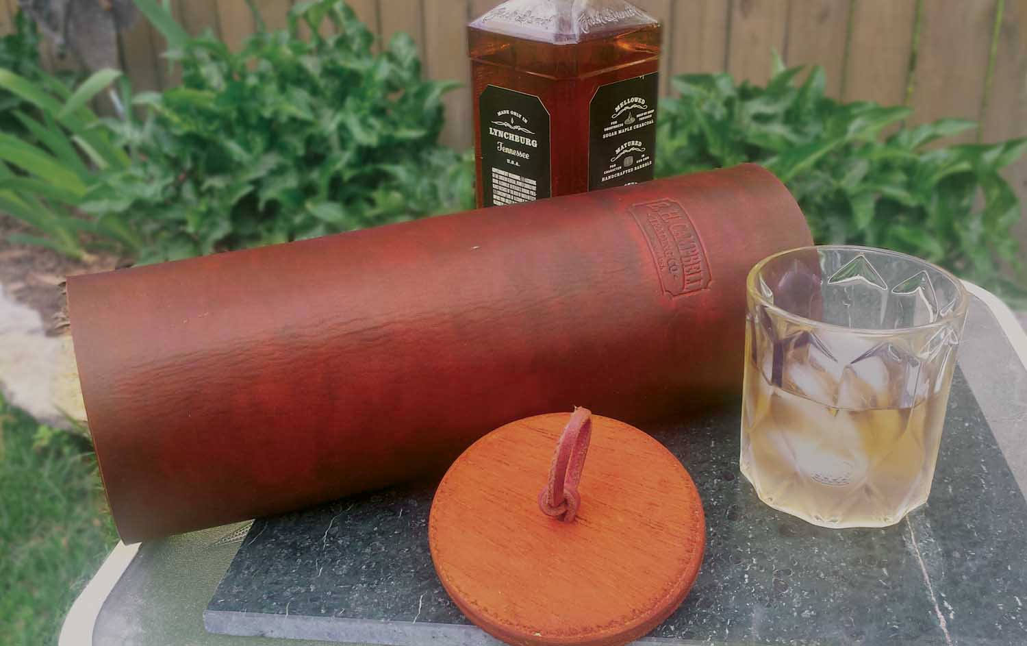 Leather Jack Daniels Whiskey Holder Carrier, Whiskey Holder, Whisky Holder, Wine Holder, Bourbon Holder Gift Father's Day, Made in the USA