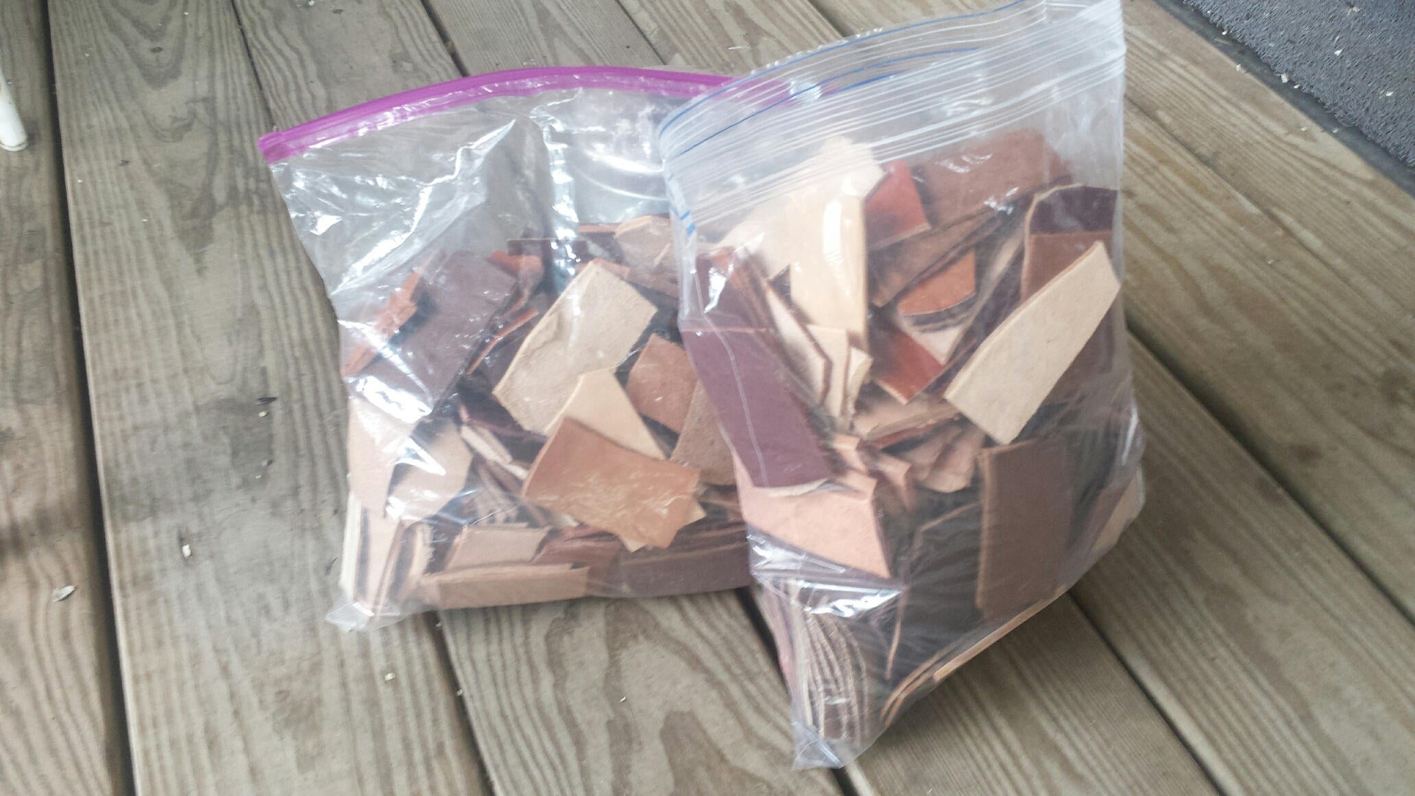 SALE! 2.5 Pounds Scrap Leather Craft pieces, remnants, for crafts, jewelry making, camp, hobbies, leather working, 2.5 to 3 inch Pieces